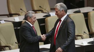 Exiliados cubanos en EE.UU. rechazan relevo político de Raúl Castro