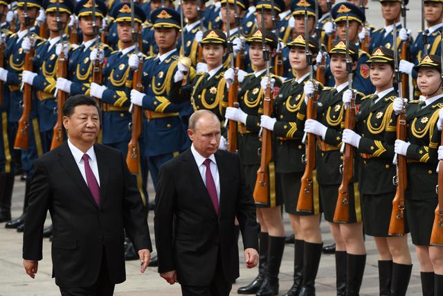 a ceremonia en la que Putin recibe euna "medalla de la amistad" [FOTOS]