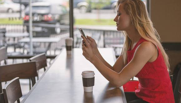 Las madres suelen usar sus celulares también para jugar. (Foto: Pixabay)