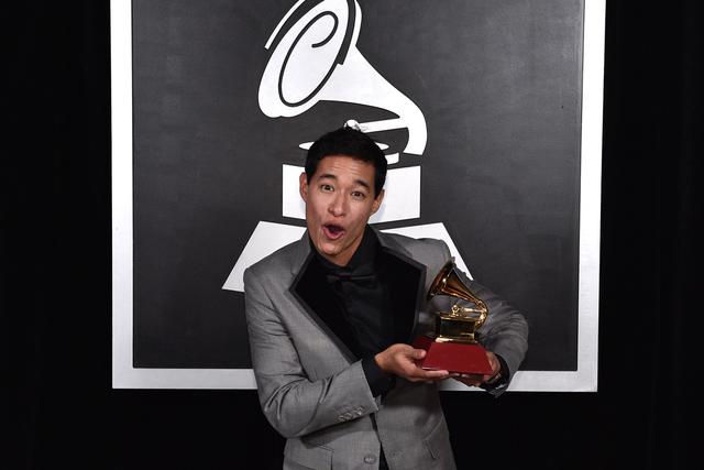 Tony Succar en el Latin Grammy 2019. (Foto: AFP)