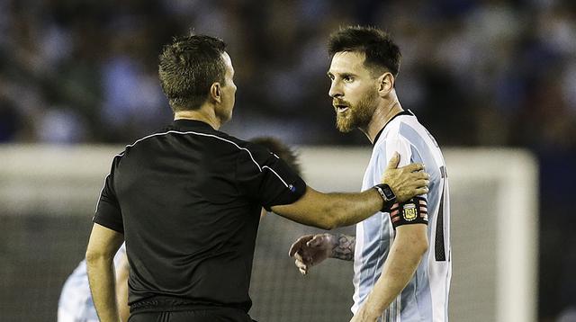 Así fue la discusión entre Messi y Emerson Augusto de Carvalho - 10