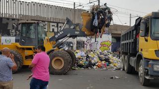 Villa María del Triunfo: soldados realizaron limpieza y recojo de basura con maquinaria