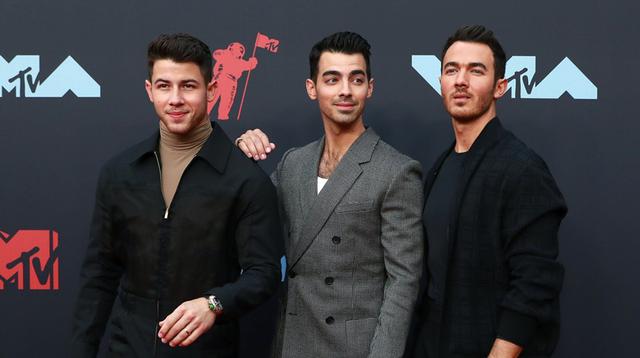 Los Jonas Brothers en la alfombra roja de los MTV Video Music Awards 2019. (Fotos: Agencias)