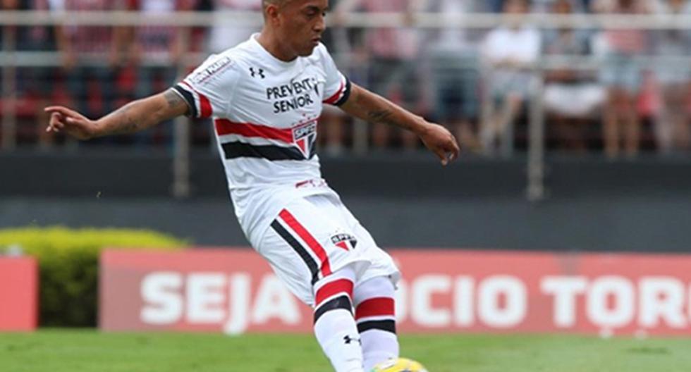 Christian Cueva fue el héroe de la victoria del Sao Paulo ante Ponte Preta, por la fecha 32 del Brasileirao. La hinchada celebró con todo el gol del peruano. (Foto: Sao Paulo)