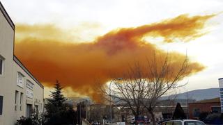 Gran nube química provoca temor en España antes de desaparecer