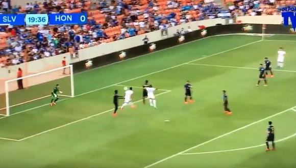 El atacante Denis Pineda abrió el marcador para El Salvador en el amistoso ante Honduras que se juega en Houston Texas. La gran asistencia fue de Dustin Corea. (Foto: captura)