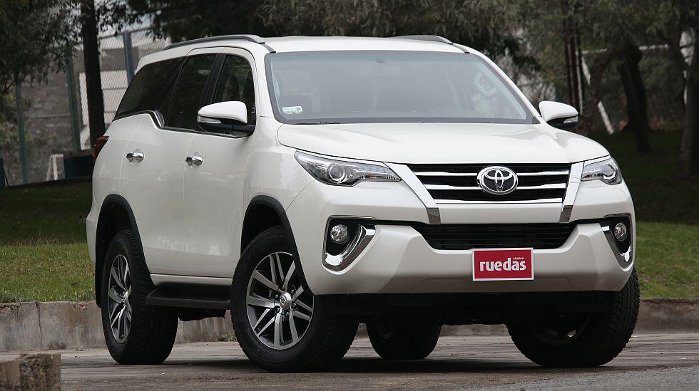Probamos y analizamos la renovada Toyota Fortuner [FOTOS] RUEDAS