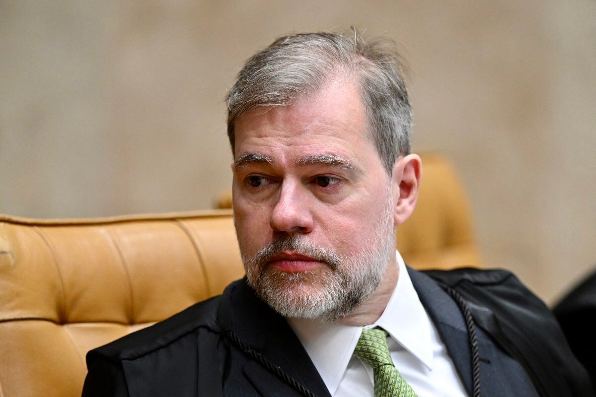 El juez de la Corte Suprema de Brasil, Jose Dias Toffoli, asiste a un juicio en el pleno de la Corte Suprema, en Brasilia el 20 de septiembre de 2023. (Foto de EVARISTO SA / AFP)