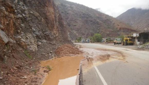 Cajamarca: se restablece el tránsito en vía tras deslizamiento