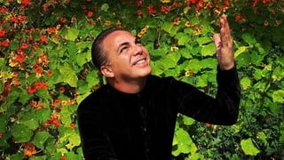 Cristian Castro se despide de Manuel ‘El Loco’ Valdés: “Estoy muy orgulloso de ser su hijo”