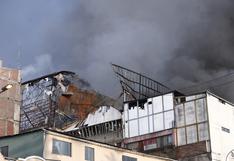 Trujillo: reportan incendio en quinto piso de galería comercial