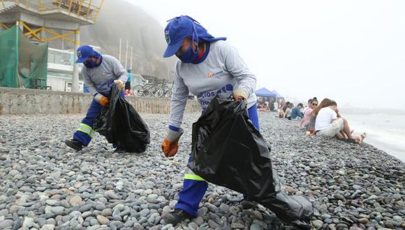 Multas hasta de S/4.050 por contaminar playas de Miraflores