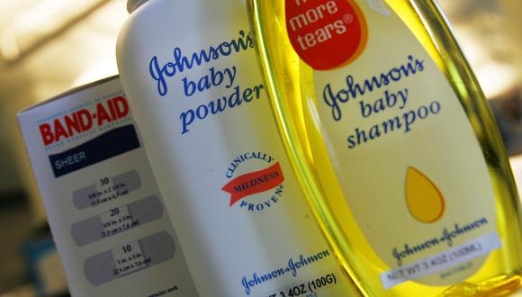 Johnson & Johnson no entregó detalles sobre los productos y mercados que han visto una mayor demanda. (Foto: AFP)
