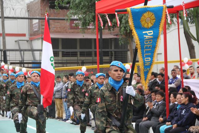 Presos de penal del Lurigancho realizaron desfile patrio. (Foto: INPE)