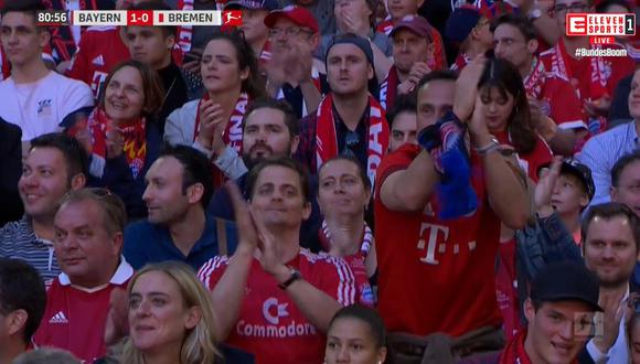 Los simpatizantes del Bayern Múnich se pusieron de pie para darle la bienvenida a Claudio Pizarro. (Foto: captura de pantalla)