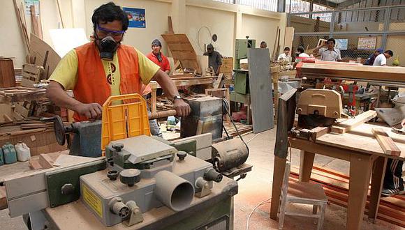 El gobierno buscar impulsar el desarrollo productivo de la&nbsp;micro, pequeña y mediana empresa con el Fondo Crecer. (Foto: GEC)