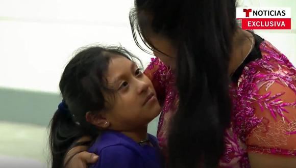 María Chic y Adelaida se reencuentran luego de cuatro años en Florida, Estados Unidos. (Captura/Telemundo).