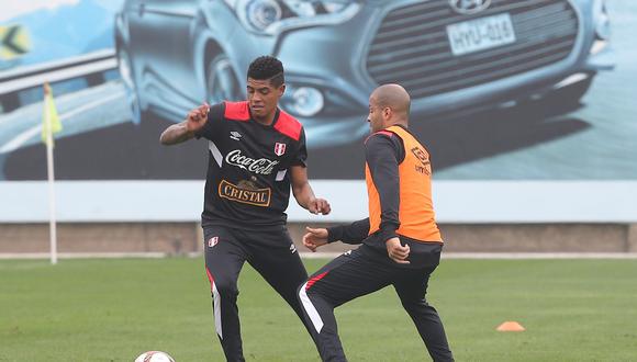El volante nacional Wilder Cartagena confía en sacar un buen resultado de La Bombonera y destacó la unión de la selección peruana. (Foto: USI)