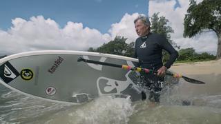 Felipe Pomar: los secretos del primer peruano campeón mundial de tabla para surfear hasta los 100 años