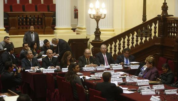 La Comisión de Constitución recibió a cuatro abogados constitucionalistas. Las bancadas de Nuevo Perú, Frente Amplio, PpK y Liberal no participaron. (Foto: Mario Zapata/ GEC)