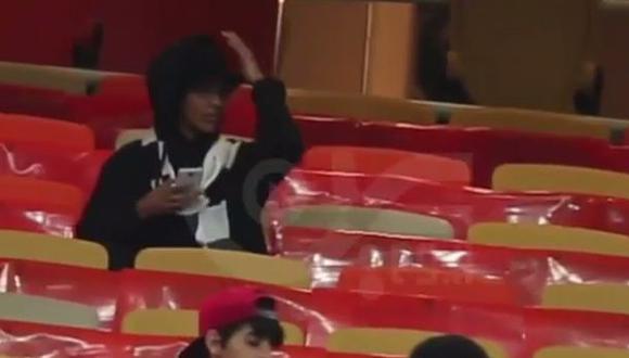 YouTube: Saudí se disfraza de hombre para ver partido de fútbol