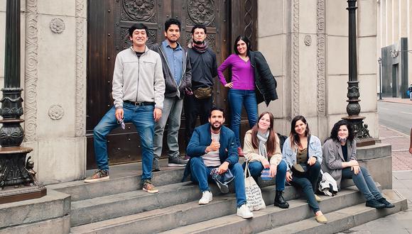 Este es el equipo de Vamos al Centro, proyecto que busca fomentar el ejercicio de los derechos culturales y el desarrollo de ciudadanía a través de redes sociales. Foto: Vamos al Centro