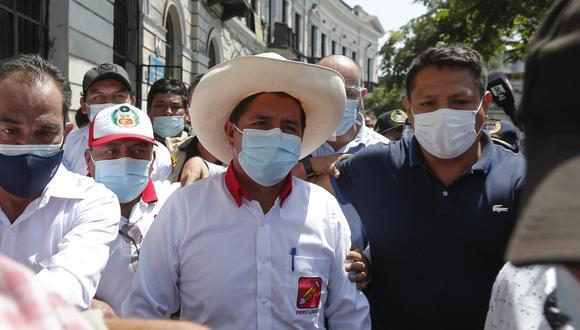 "Sobran preguntas y faltan respuestas. El plan de gobierno de Perú Libre ni siquiera menciona a las instituciones que Pedro Castillo ha anunciado que desactivará y el capítulo que le dedica al transporte es sumamente vago".