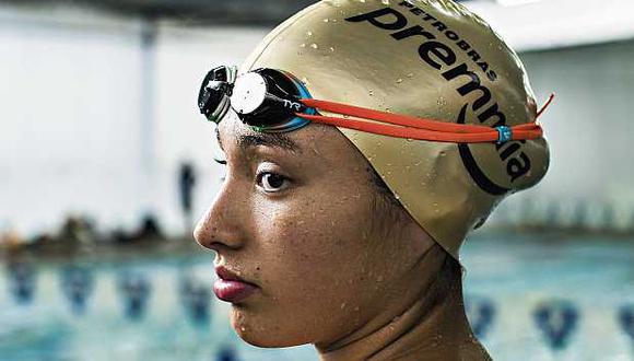 Mariale Bramont tiene 17 años y es la única nadadora peruana que compitió en el Mundial de Aguas Abiertas en Budapest de este fin de semana. Ganó un oro en el Sudamericano de hace un mes en Colombia y se prepara para representarnos en los Panamericanos Lima 2019. (Foto: El Comercio)