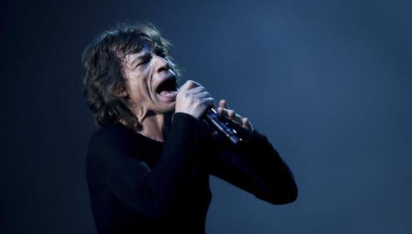 Rolling Stones cancelan show tras muerte de novia de Jagger