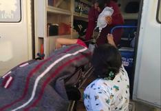 Menor embarazada cae de camilla al ser trasladada de emergencia [VIDEO]