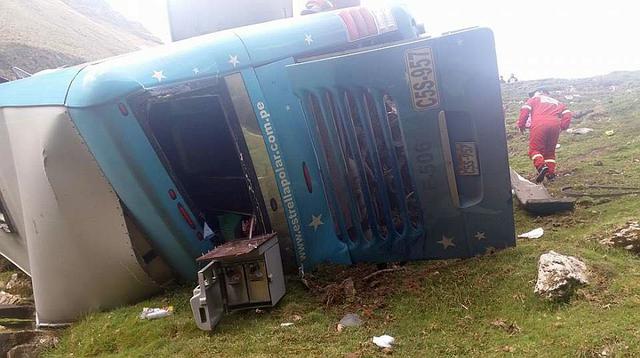 Pasco: imágenes del accidente que dejó 20 muertos y 25 heridos - 3