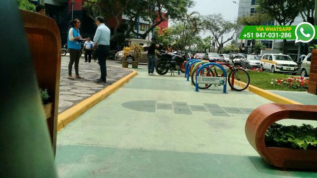 San Isidro: estacionan motos en parqueo para bicicletas (FOTOS) - 3