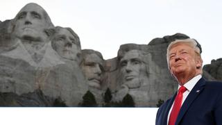 Donald Trump afirma que le parece “buena idea” que se añada su rostro en el monte Rushmore