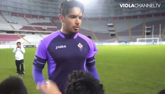 Juan Manuel Vargas se divirtió con niños en el Estadio Nacional