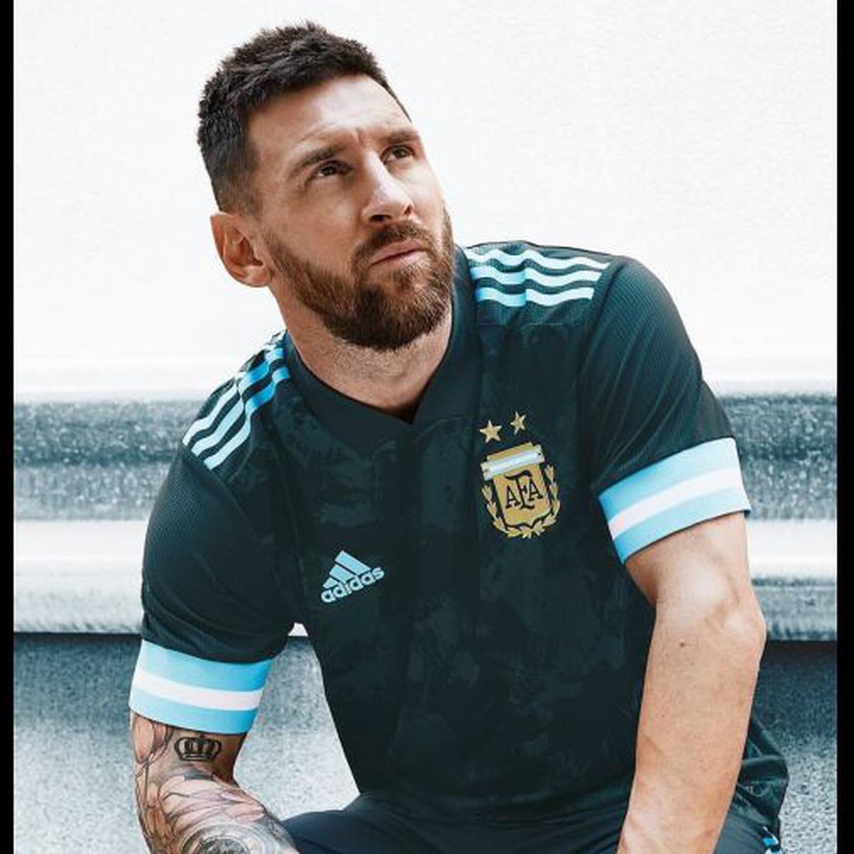 Leo Messi lució una camiseta retro de la Selección Argentina: cuál