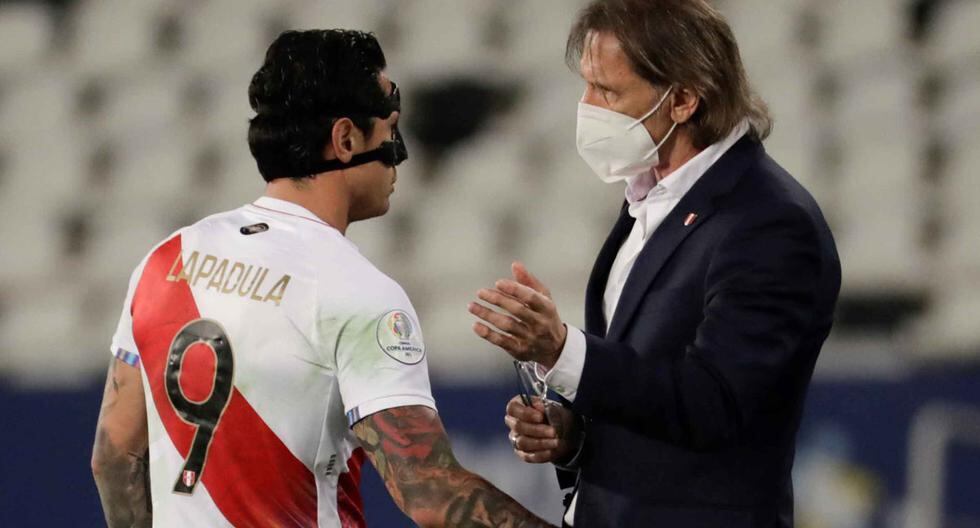 Ricardo Gareca recibió la información de que puede contar con Gianluca Lapadula para el partido en La Paz. (Foto: EFE).