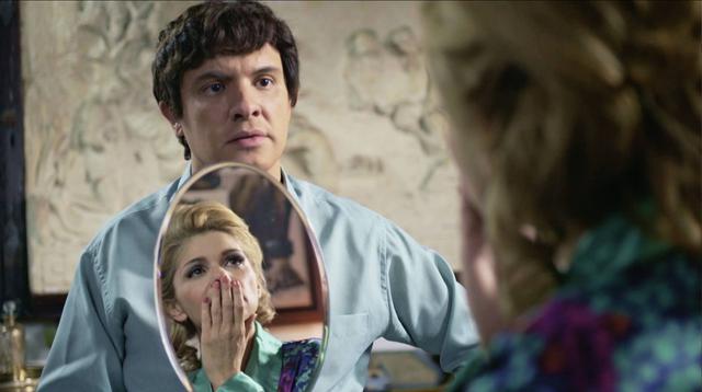 Alejandro de la Madrid interpretando a José José en la bioserie de Netflix.  (Foto: Netflix)