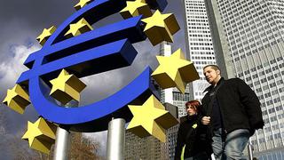 La CE multa con US$2.300 mlls. a seis bancos por manipular tasa Libor