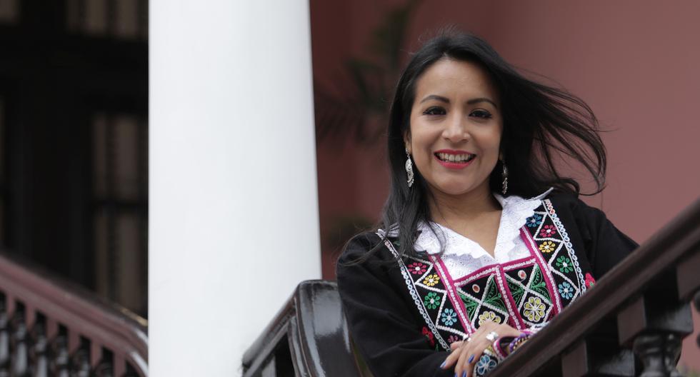 Sylvia Falcón (Lima, 1983) ofrecerá su tributo a Yma Súmac en el Hay Festival Arequipa y en el Gran Teatro Nacional de Lima. (Foto: Anthony Niño de Guzmán)