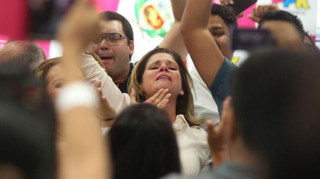 Mercedes Aráoz lloró tras resultados de flash electoral [FOTOS] - 2