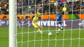 ¡Fue un ‘blooper’! Autogol de Reece James para el 1-1 en América vs. Chelsea | VIDEO
