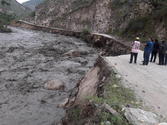 Fotos: Varios tramos de la carretera principal de Huari-Huaraz han colapsado. (Cortesía David Ramos, Otto Tarazona, Ronel Hidalgo, Rudy Espíritu)