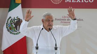 “¡Hasta en las verdaderas mafias se respeta a la familia!”: AMLO defiende a su hijo menor de edad tras ataques en redes sociales