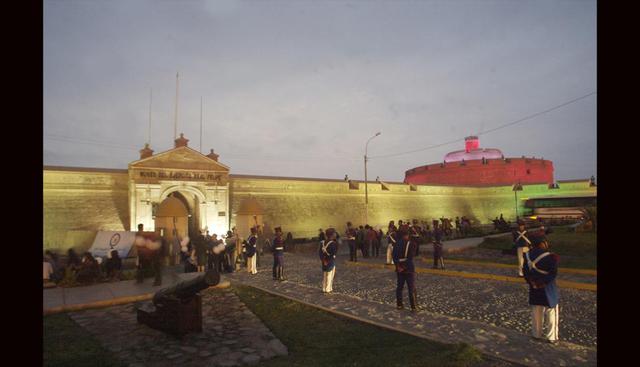 Fortaleza del Real Felipe. Situada en la Plaza Independencia en el Callao. Además de las historias de piratas, se dice que el alma de "La Perricholi" deambula por los alrededores de la fortaleza. Las visitas son de martes a domingo de 9:00 am a 4:00pm. Los precios son  S/  10.00 para adultos y S/  5.00 para niños. (Foto: Felix Ingaruca / Archivo El Comercio)