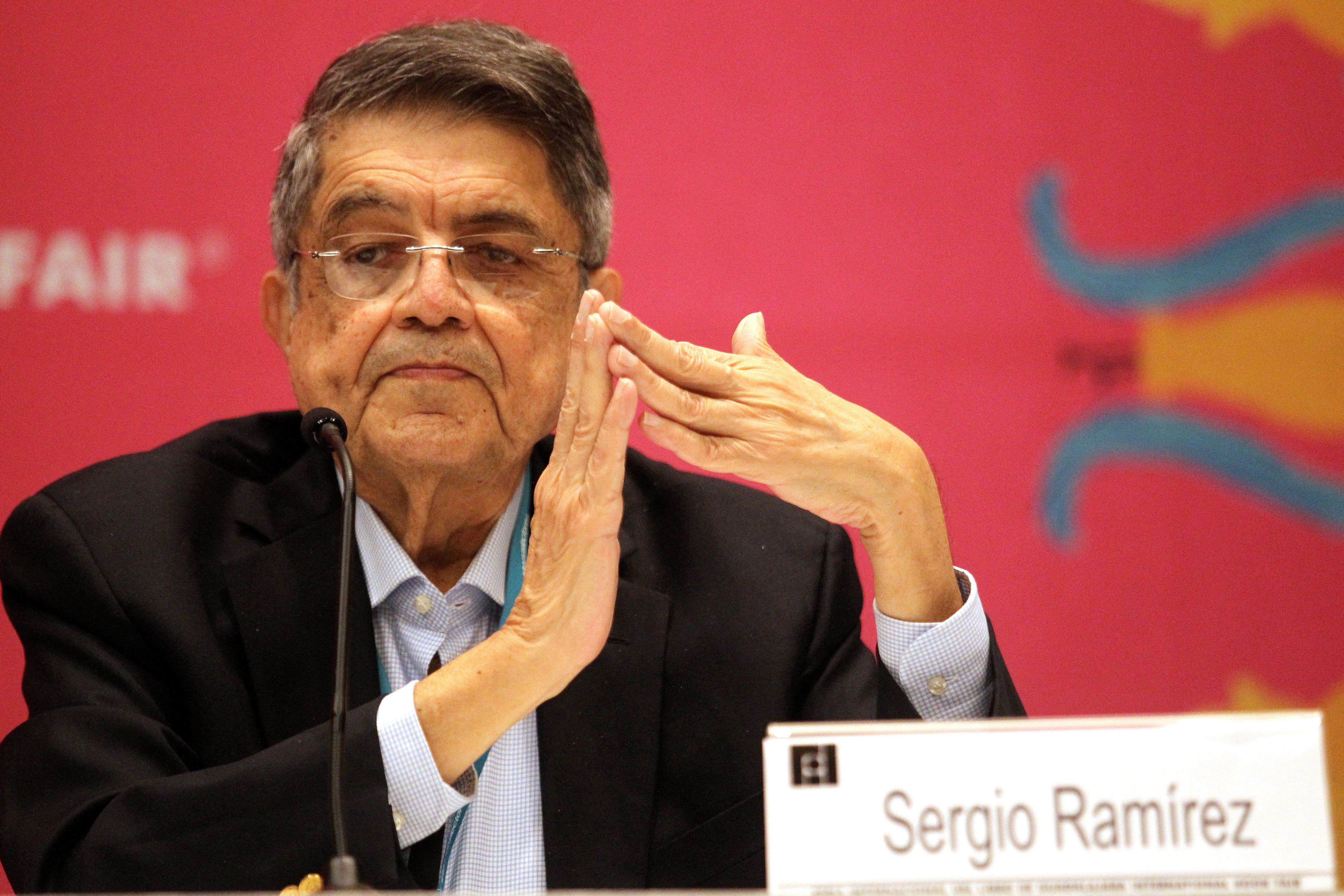 El destacado escritor Sergio Ramírez, también exiliado de Nicaragua. (Foto: AFP)