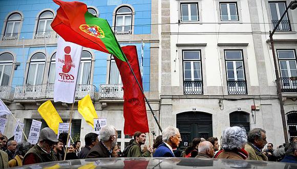 Portugal: Lanzan controvertida campaña 'Factura de la suerte'