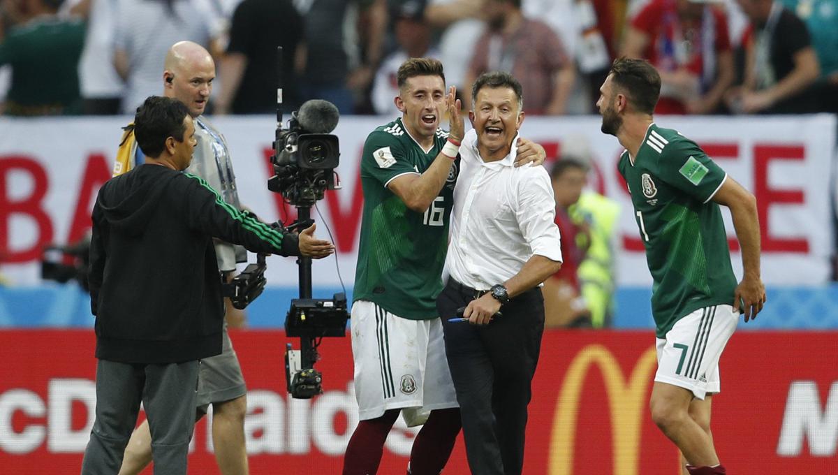 El mexicano Miguel Layún destacó las cualidades que del seleccionador Juan Carlos Osorio, luego del histórico triunfo ante Alemania por el Mundial Rusia 2018. (Foto: EFE)