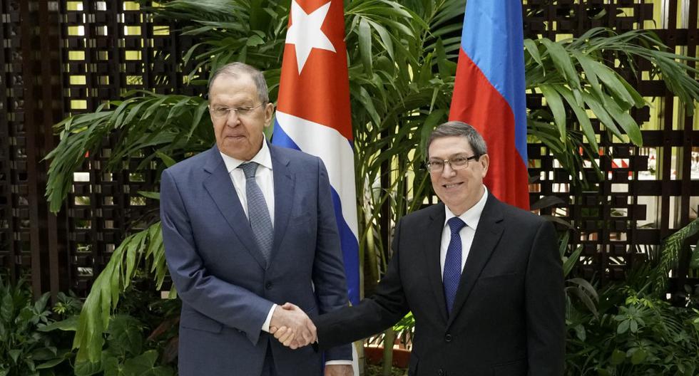 Lavrov fue recibido el lunes por su par cubano, Bruno Rodriguez, durante su visita a La Habana.