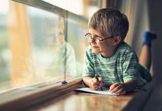 3 problemas de refracción que afectan los ojos de niños en etapa escolar