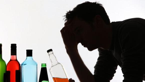 Entre personas de 20 a 39 años, un 25% de las muertes totales son atribuibles al alcohol, según la OMS. (Foto: Getty Images)